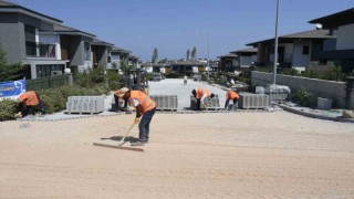 Kuşadası Belediyesinin Güzelçamlı Mahallesindeki çalışmaları hız kesmiyor