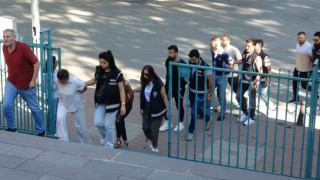 Kütahyada gayrimenkul dolandırıcılığı operasyonunda gözaltına alınan 7 şüpheli adliyeye sevk edildi