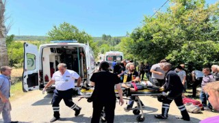 Kütahyada motosiklet devrildi: 2 yaralı