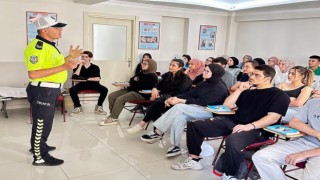 Kütahyada sürücü adaylarına trafik eğitimi