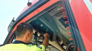 Kütahyada yabancı plakalı tırda takoğrafa bağlı kumanda sistemi tespit edildi