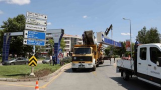 LED ekranlar kaldırılıyor