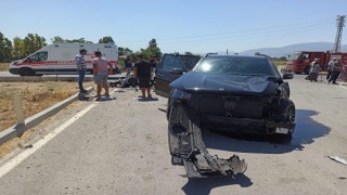 Lüks ciple çarpışan motosikletteki 1 kişi öldü, 1 kişi yaralandı