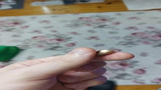 Maganda kurşunu evin balkonundaki masaya isabet etti