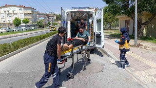 Manavgatta otomobil ile motosiklet çarpıştı: 1 yaralı