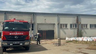 Mangal kömürü üreten fabrika az kalsın küle dönüyordu