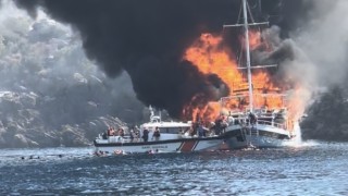 Marmariste yanarak batan teknenin sahibi ve kaptanı adliyeye çıkarıldı