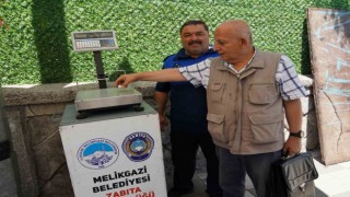 Melikgazi Belediyesi Zabıta Ekipleri pazar denetimi yaptı