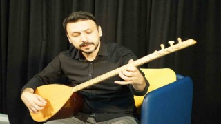 Memleketi için türkü besteledi, sıla hasreti çekenlerden büyük ilgi gördü
