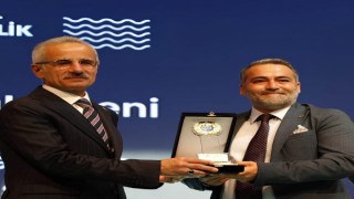 Mersin Uluslararası Limanına En çok yük elleçleyen liman tesisi ödülü