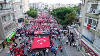 Mersinde 15 Temmuz anma yürüyüşü düzenlendi, demokrasi nöbeti tutuldu