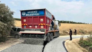 Mersinde tarım yolları yenileniyor