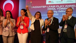 Milli Olimpiyat Komitesi, Fatma Şahini Türkiyenin ilk “Fair Play Annesi” seçti