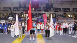 Minikler Türkiye Tekvando Şampiyonasının açılış seremonisi yapıldı