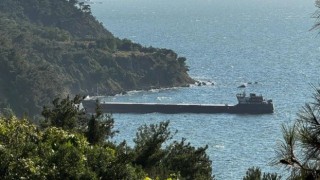 Mudanyada yük gemisi karaya oturdu