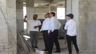 Müdür Atael, ilçede inşaatı devam edem okul ve kurumları yerinde inceledi