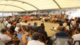 Muğla Büyükşehir ve Fethiye Belediyesi Faralyada vatandaşları dinledi