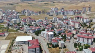 Muhtardan fırsatçı ev sahiplerine tepki