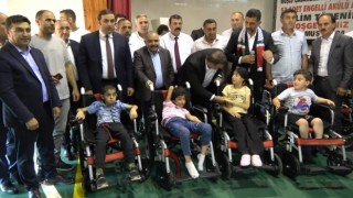 Muşta 57 özel bireye akülü sandalye dağıtıldı