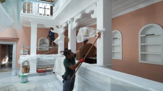 Nevmekan Kuzguncuk yapılan tadilatın ardından bugün yeniden kapılarını açıyor