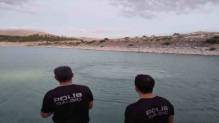 Niğdede girdiği gölde gözden kaybolan şahsın arama çalışmasına ara verildi