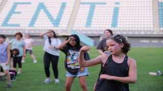 Nilüferliler zumba ile hem eğlendi hem spor yaptı