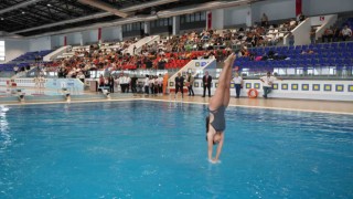 OMÜ Olimpik Yüzme Havuzu yenilenen yüzüyle hizmete açıldı