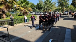Örgütlü uyuşturucu ticaretine jandarmadan darbe: 8 tutuklama