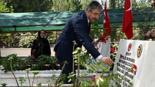 Osmaniye Protokolünden Şehitliğe 15 Temmuz Ziyareti
