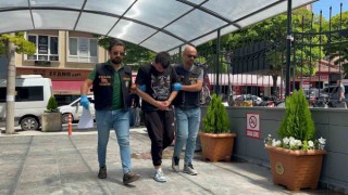 Otobüs durağında uygunsuz hareketler sergileyen şahıs adliyeye sevk edildi
