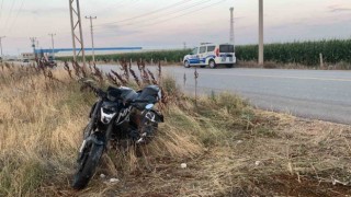 Otomobil ile çarpışan motosikletin sürücüsü yaralandı