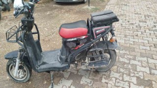 Otomobil ile elektrikli bisiklet çarpıştı: 1 yaralı