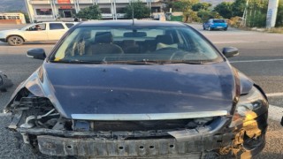 Otomobil ile motosiklet çarpıştı: 2 yaralı
