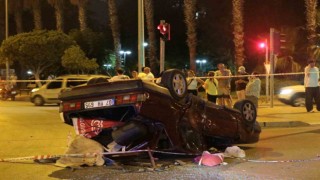 Otomobiller kavşakta çarpıştı, takla atan araçtaki 2 kişi yaralandı