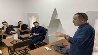 Paris Yunus Emre Enstitüsü “Yaşadığın Şehri Tanıyor Musun” projesinde öğrenciler İstanbulu keşfediyor
