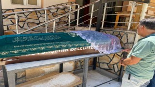 Patlamada hayatını kaybeden genç kız, beyaz duvak ile uğurlandı