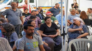 Patlamaya namaz kılarken yakalandı: Bomba sandık, oğlumla yaralandık