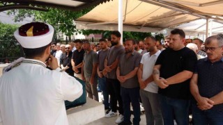 Pendikte eşi tarafından öldürülen Safiye Bıçak toprağa verildi