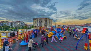 Pursaklarda parklar cıvıl cıvıl