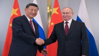 Putin ve Xi, Astana'da bir araya geldi