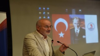Rektör Ünal: “15 Temmuz sadece bir darbe girişimi değil milletimizin imha edilmesi için planlanmış bir harekettir