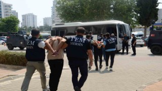 Sahilde terör halayı çeken 10 şüpheli tutuklandı