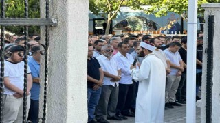 Sakaryada trafik kazasında hayatını kaybeden 3 kişi İstanbulda son yolculuğuna uğurlandı