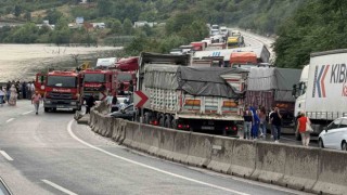 Sakaryada zincirleme kaza: Ortalık savaş alanına döndü