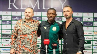 Sakaryaspor Max Gradeli renklerine kattı