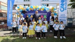 Samsunlu minikler, karne hediyelerini Gazzeli çocuklara gönderdi
