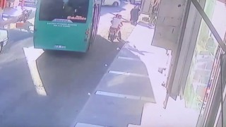 Şanlıurfada işyerine silahlı saldırı anı kamerada