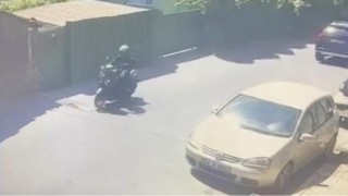 Saplantılı olduğu kadının eşinin aracına kurşun yağdırdı
