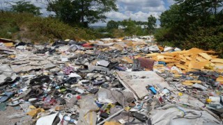 Şehrin göbeğinde utandıran görüntü: Kimse önlem almıyor