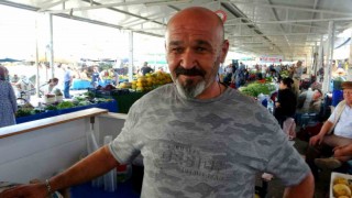 Semt pazarlarında açtığı tezgah ile gençlere destek olacak